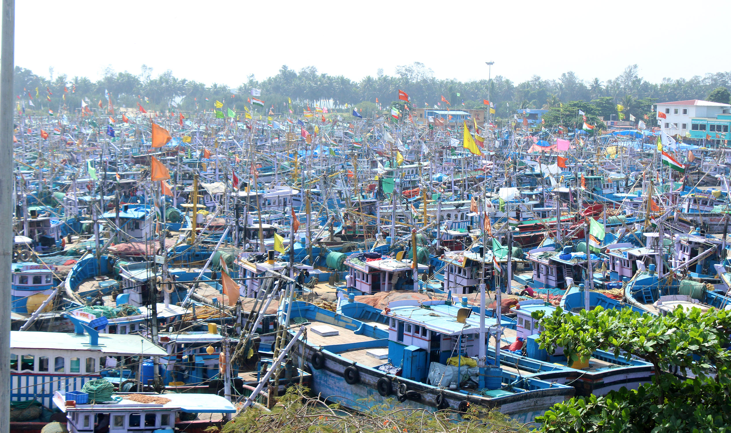ಮಲ್ಪೆ ಬಂದರಿನಲ್ಲಿ 200 ಹೊರರಾಜ್ಯಗಳ ಬೋಟುಗಳು ಠಿಕಾಣಿ